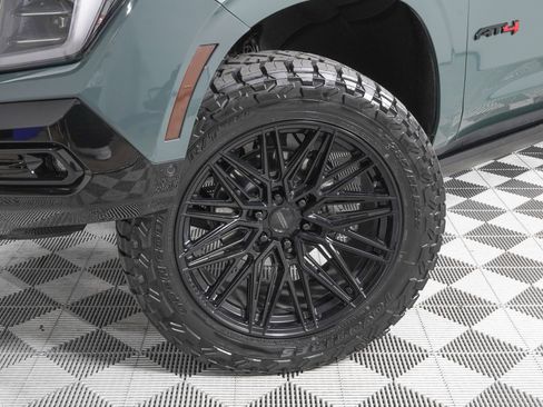 Used 2025 GMC Yukon XL AT4 Ultimate image 36