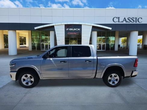 Used 2025 RAM 1500 Big Horn AWD/4WD image 5