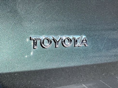 Used 2005 Toyota Sienna LE image 30