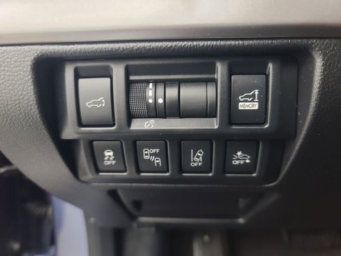 Used 2018 Subaru Outback 2.5i Limited image 27