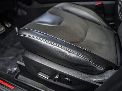 Used 2019 Ford Edge ST w/ Convenience Package image 35