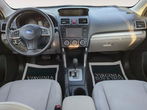 Used 2016 Subaru Forester 2.5i w/ Alloy Wheel Package image 4