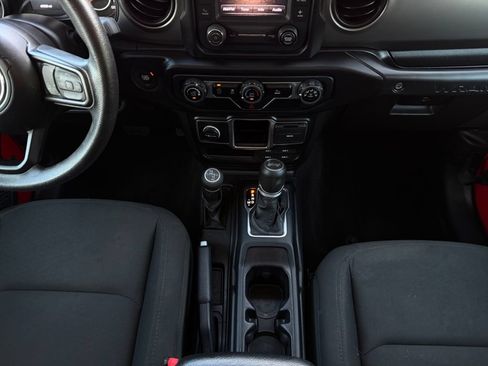 Used 2021 Jeep Wrangler Sport AWD/4WD image 20