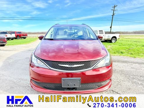 Used 2021 Chrysler Voyager Lxi FWD image 8