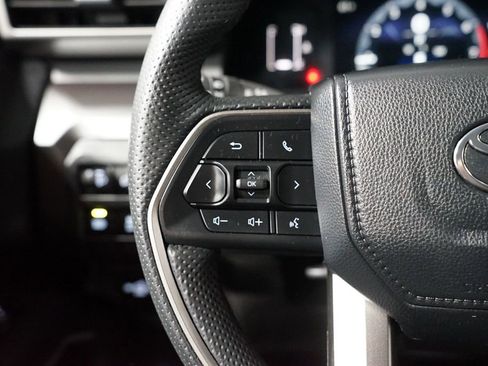 Used 2024 Toyota Tacoma SR5 w/ SR5 Upgrade Package RWD image 15