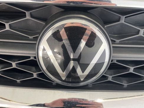 Used 2023 Volkswagen Taos S FWD image 33