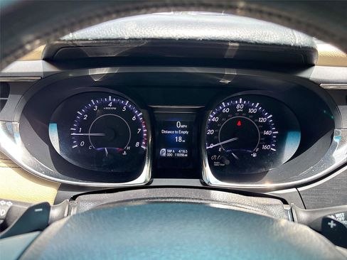 Used 2014 Toyota Avalon Limited FWD image 12