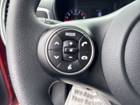 Used 2022 Kia Soul LX w/ Technology Package image 12