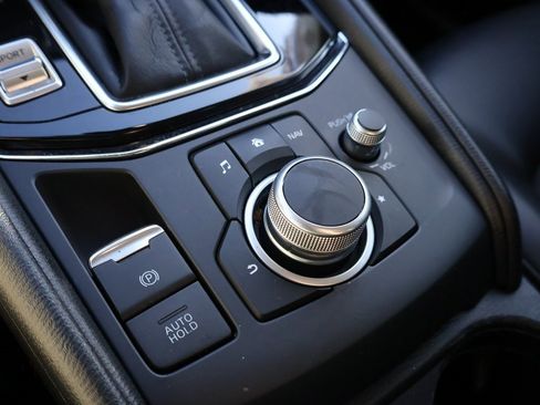 Used 2020 MAZDA CX-5 Touring image 38