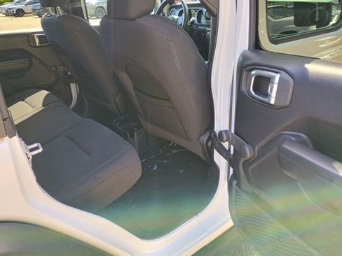 Used 2021 Jeep Wrangler Unlimited Sport image 15