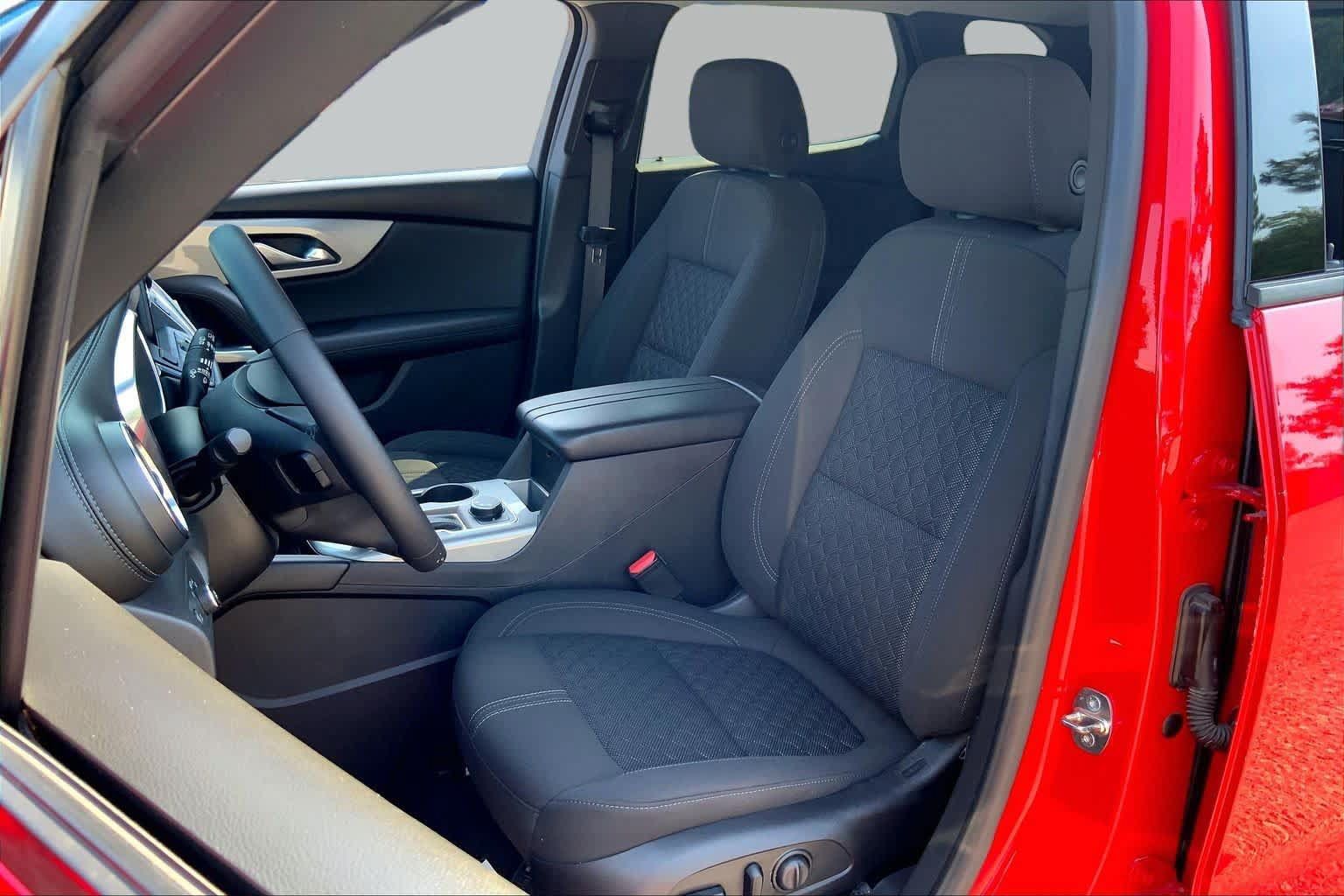 Used 2019 Chevrolet Blazer LT FWD image 8