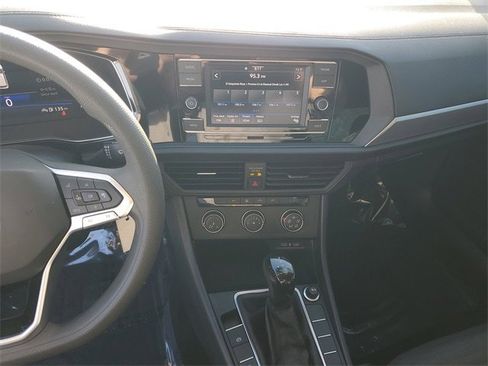 Certified 2023 Volkswagen Jetta S image 21