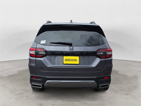 New 2026 Honda Pilot Touring image 4
