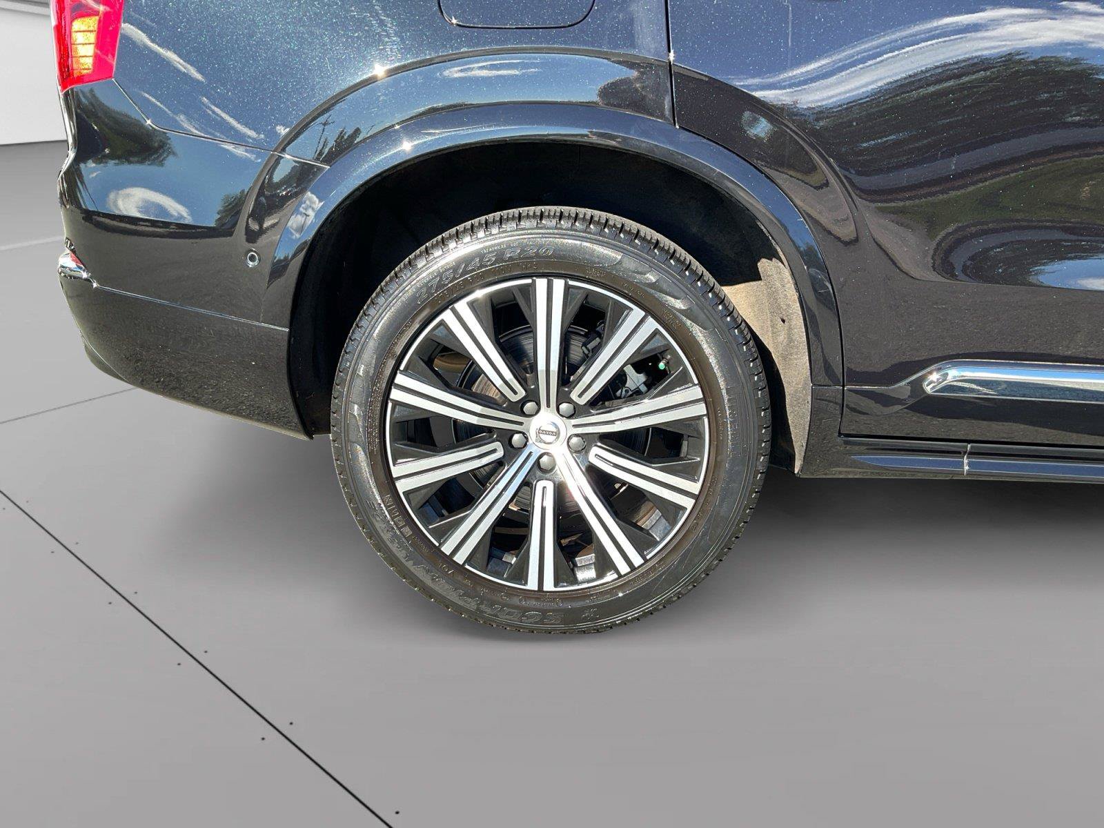 Certified 2023 Volvo XC90 B6 Plus w/ Protection Package Premier AWD/4WD image 14