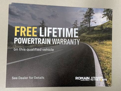 Used 2025 Buick Enclave Preferred image 27