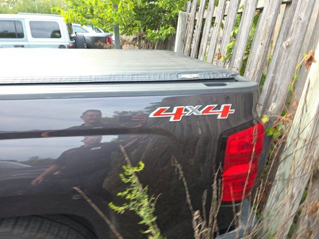 Used 2015 Chevrolet Silverado 1500 LT AWD/4WD image 6