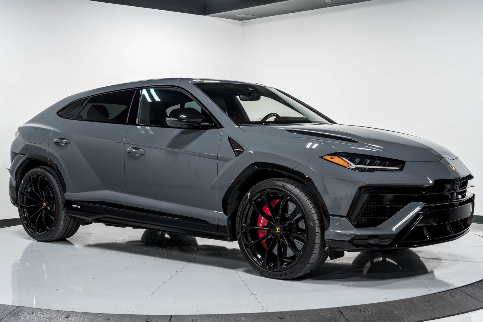 Used 2024 Lamborghini Urus S AWD/4WD image 44