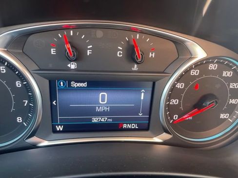 Used 2023 Chevrolet Equinox LT FWD image 22