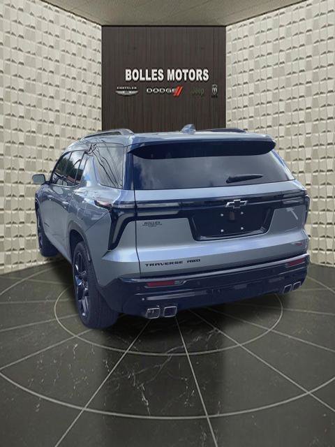 Used 2025 Chevrolet Traverse RS AWD/4WD image 9