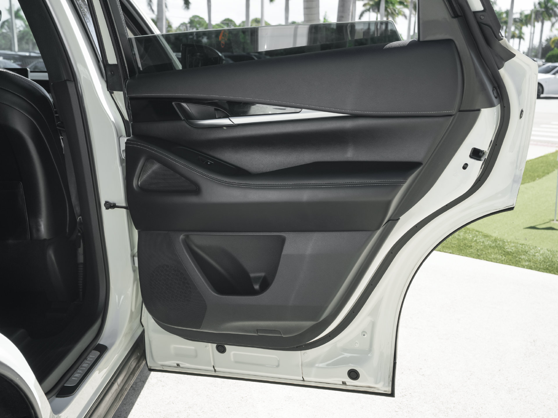 Certified 2024 INFINITI QX60 Pure FWD image 41