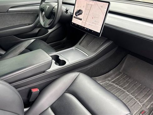 Used 2022 Tesla Model 3 Performance image 19