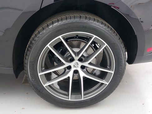 New 2026 Porsche Macan image 35