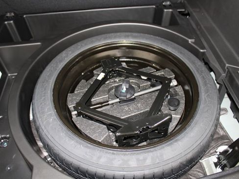 New 2025 Chevrolet Blazer LT w/ Midnight/Sport Edition image 28