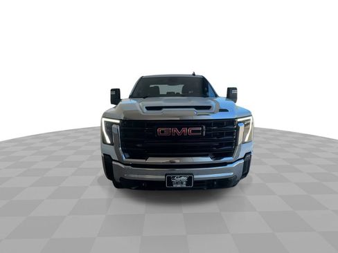 Certified 2024 GMC Sierra 2500 Pro w/ Convenience Package AWD/4WD image 3