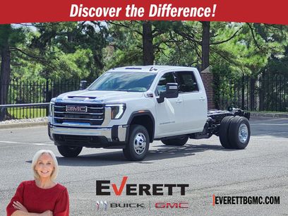 New 2026 GMC Sierra 3500 SLE w/ SLE Convenience Package
