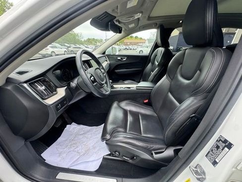 Used 2021 Volvo XC60 T5 Inscription AWD/4WD image 9