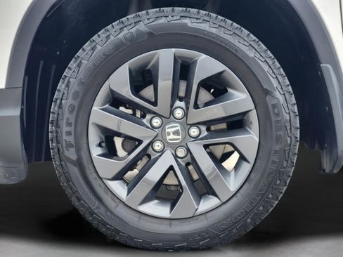 Certified 2025 Honda Ridgeline Sport image 11