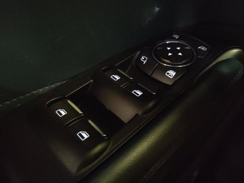 Used 2019 Lincoln MKC Reserve FWD image 27