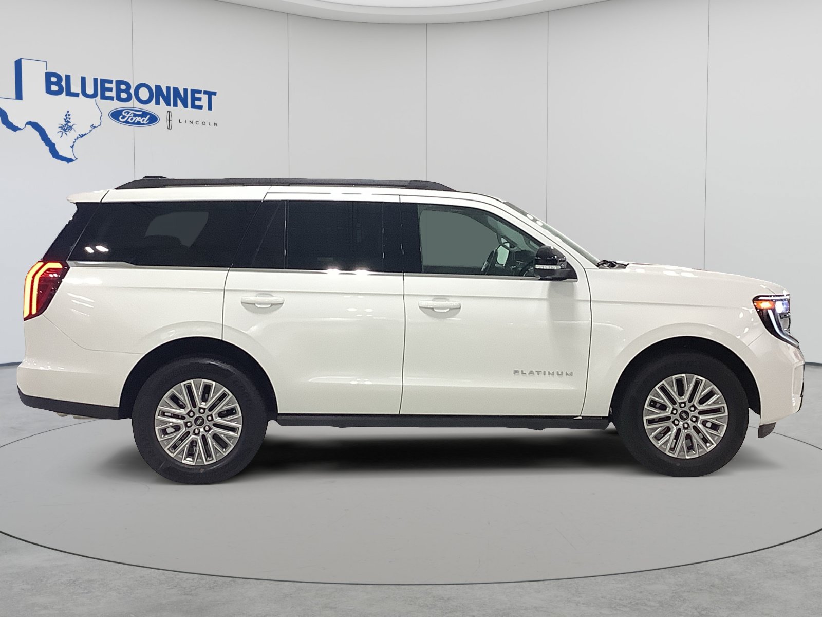 Used 2027 Ford Expedition Platinum w/ Driver's Package RWD image 4