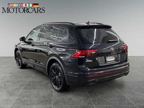 Used 2022 Volkswagen Tiguan SE R-Line AWD/4WD image 5