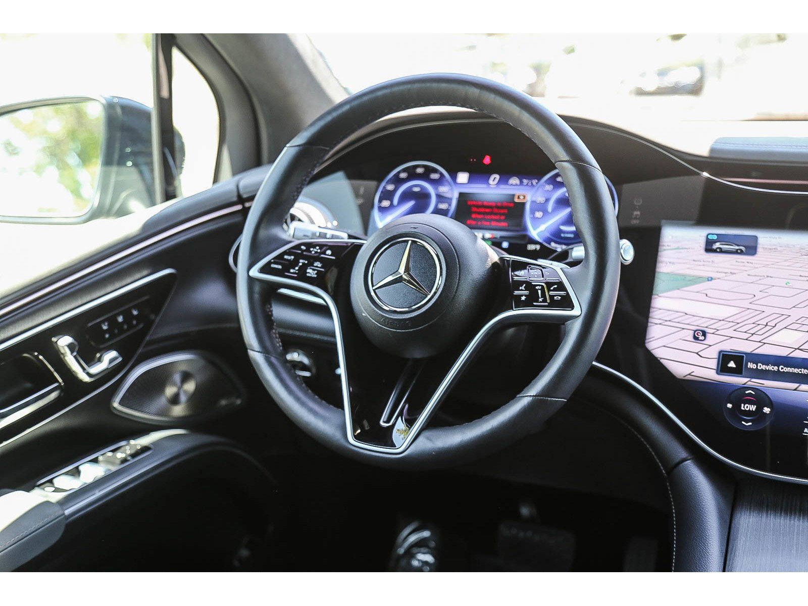 Certified 2023 Mercedes-Benz EQS 580 4MATIC SUV image 13