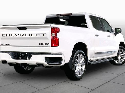 Used 2024 Chevrolet Silverado 1500 High Country w/ High Country Premium Package AWD/4WD image 13