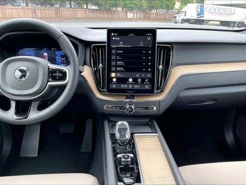 New 2026 Volvo XC60 B5 Plus w/ Climate Package AWD/4WD image 9
