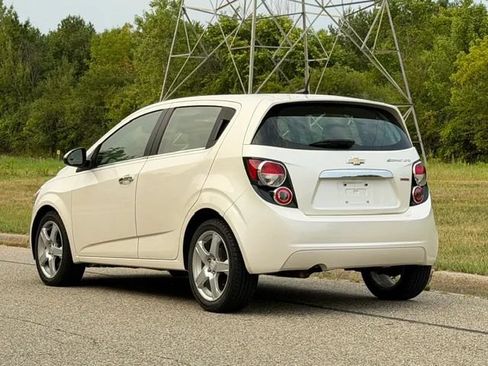 Used 2013 Chevrolet Sonic LTZ FWD image 9
