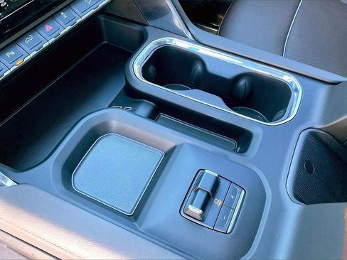 Used 2025 GMC Sierra 2500 Denali w/ Denali Reserve Package image 15