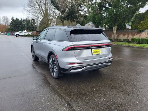 New 2026 Lincoln Nautilus Reserve w/ Jet Appearance Package image 4