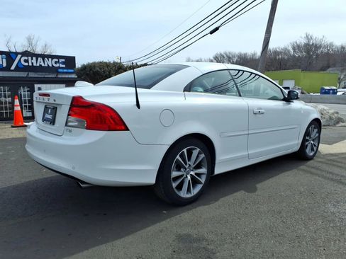 Used 2013 Volvo C70 T5 image 3
