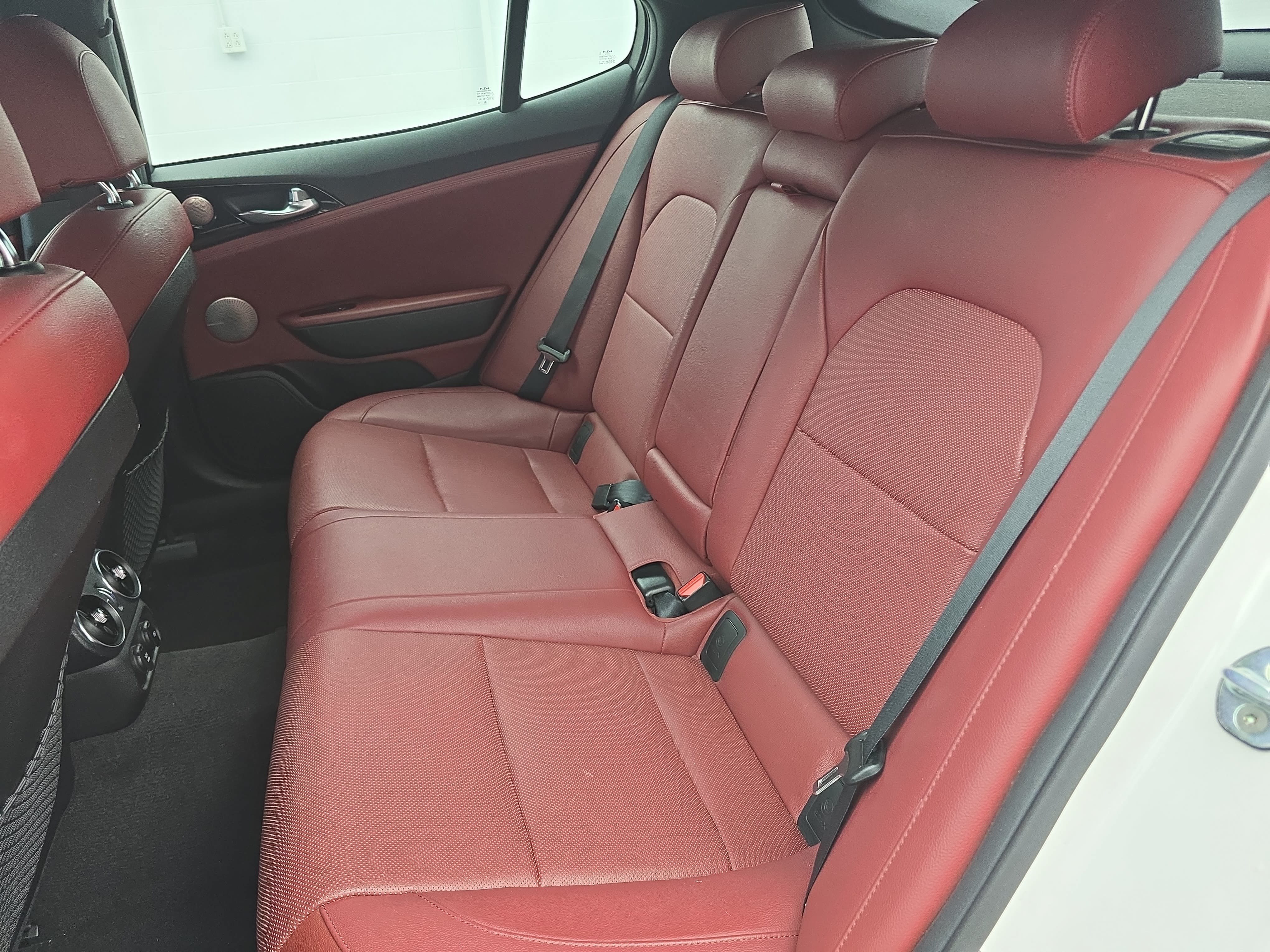 Used 2023 Kia Stinger GT-Line w/ Sun & Sound Package RWD image 13