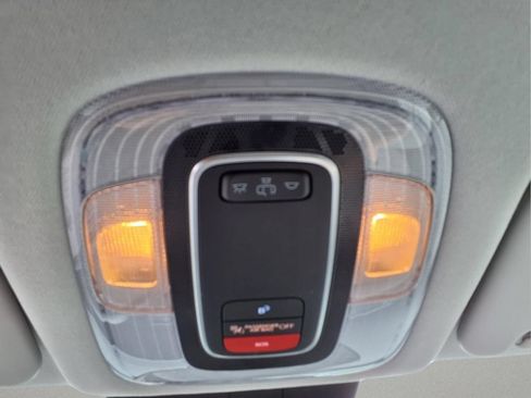 Used 2025 Hyundai Kona SEL AWD/4WD image 25