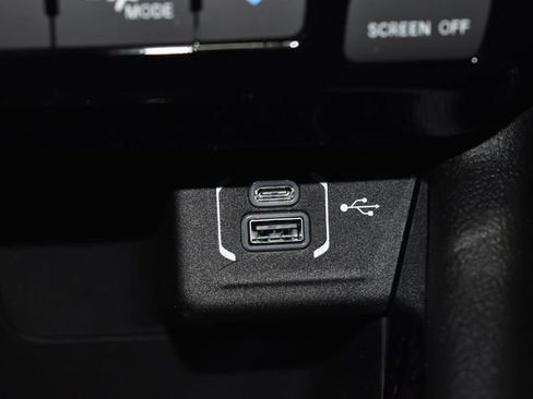 New 2026 Jeep Compass Limited image 19