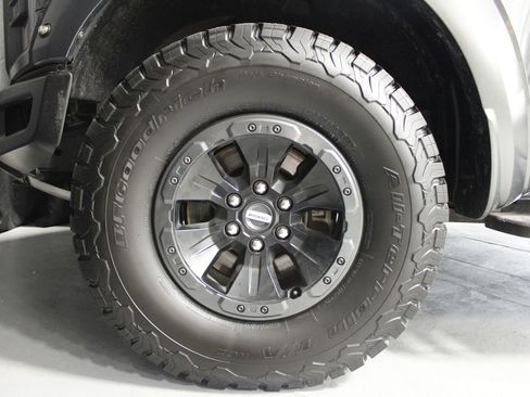 Used 2018 Ford F150 Raptor w/ Equipment Group 802A Luxury image 20