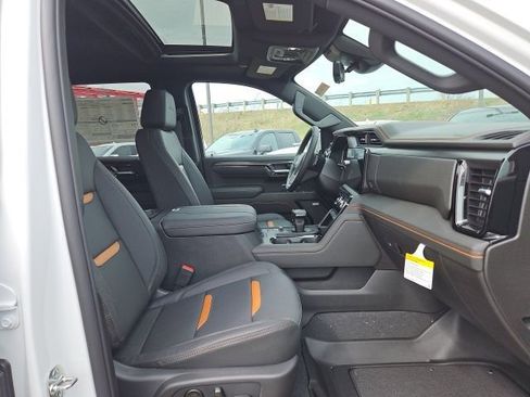 New 2026 GMC Sierra 1500 AT4 w/ AT4 Premium Package AWD/4WD image 23