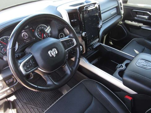 Used 2022 RAM 1500 Laramie AWD/4WD image 14