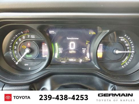 Used 2024 Jeep Wrangler Unlimited Rubicon 4xe w/ Capability Package AWD/4WD image 27