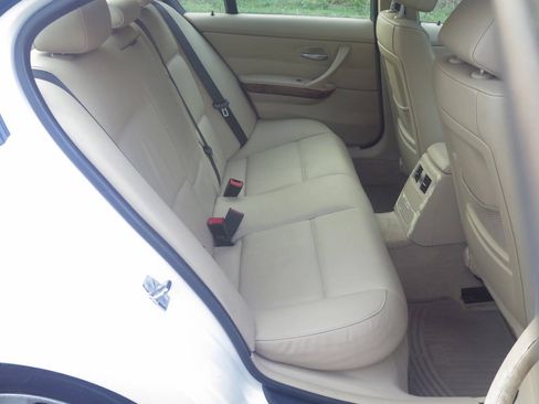 Used 2008 BMW 328i Sedan RWD image 11