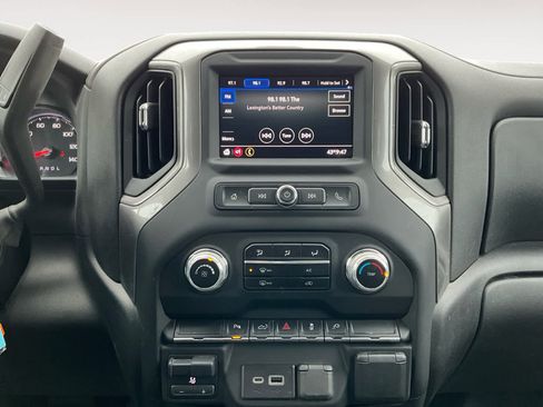 Used 2023 GMC Sierra 2500 Pro w/ Gooseneck/5TH Wheel Package image 14